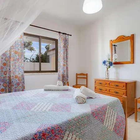 Casa Teresinha - V028 *