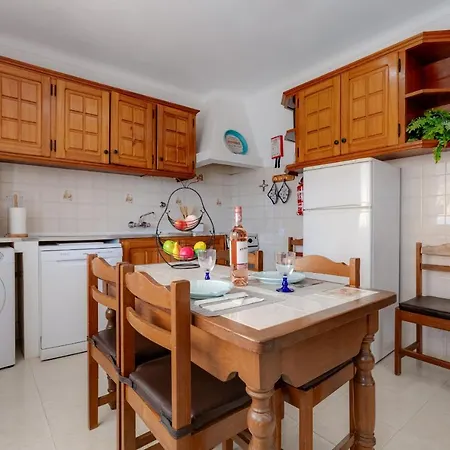 Casa Teresinha - V028 * Montinhos da Luz