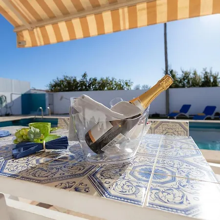 Casa Teresinha - V028 * Montinhos da Luz